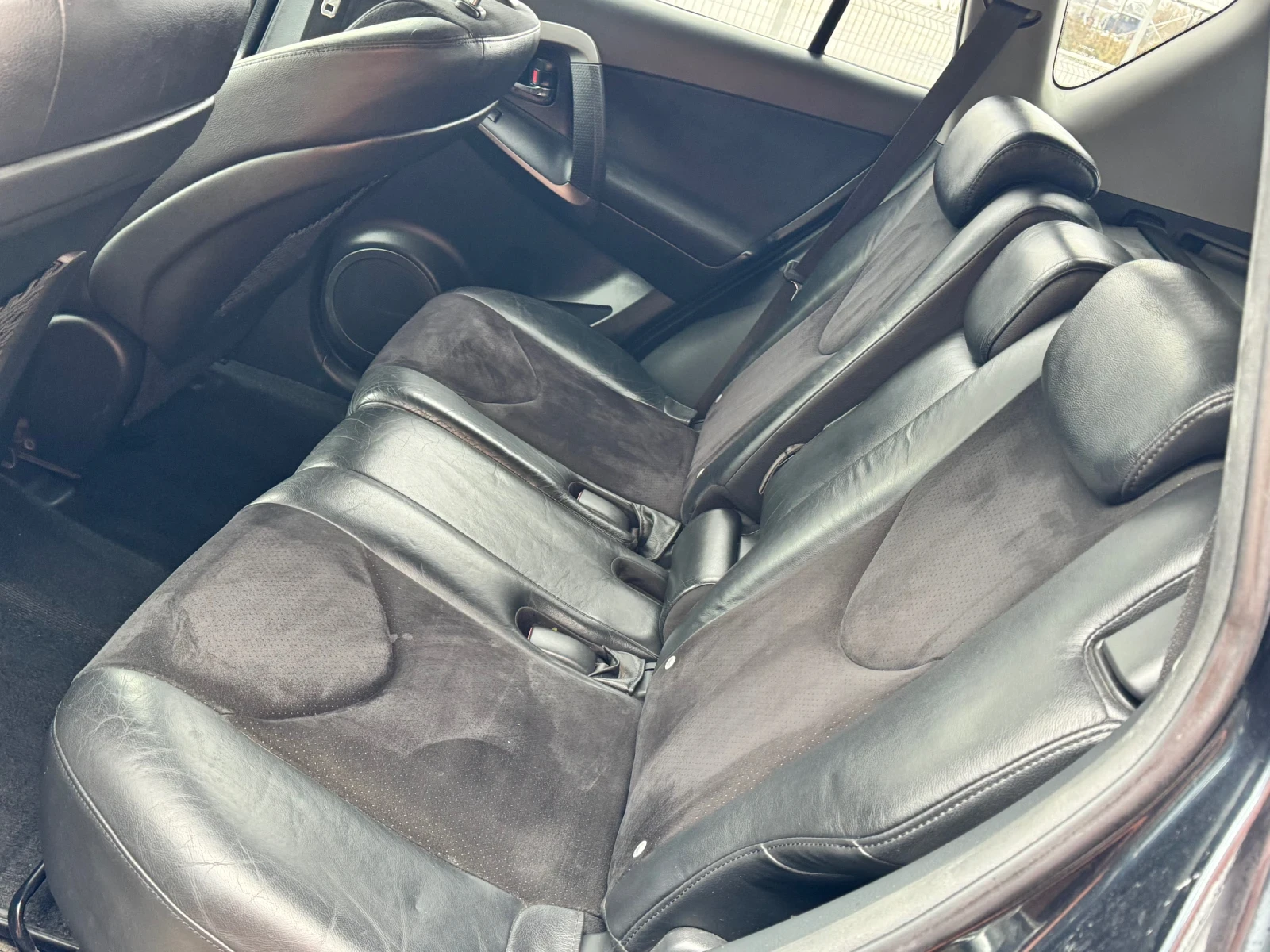 Toyota Rav4 d4d - изображение 10