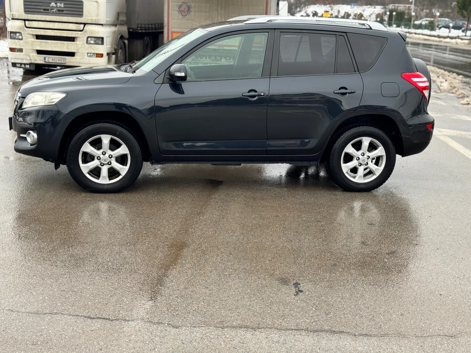 Toyota Rav4 d4d - изображение 7