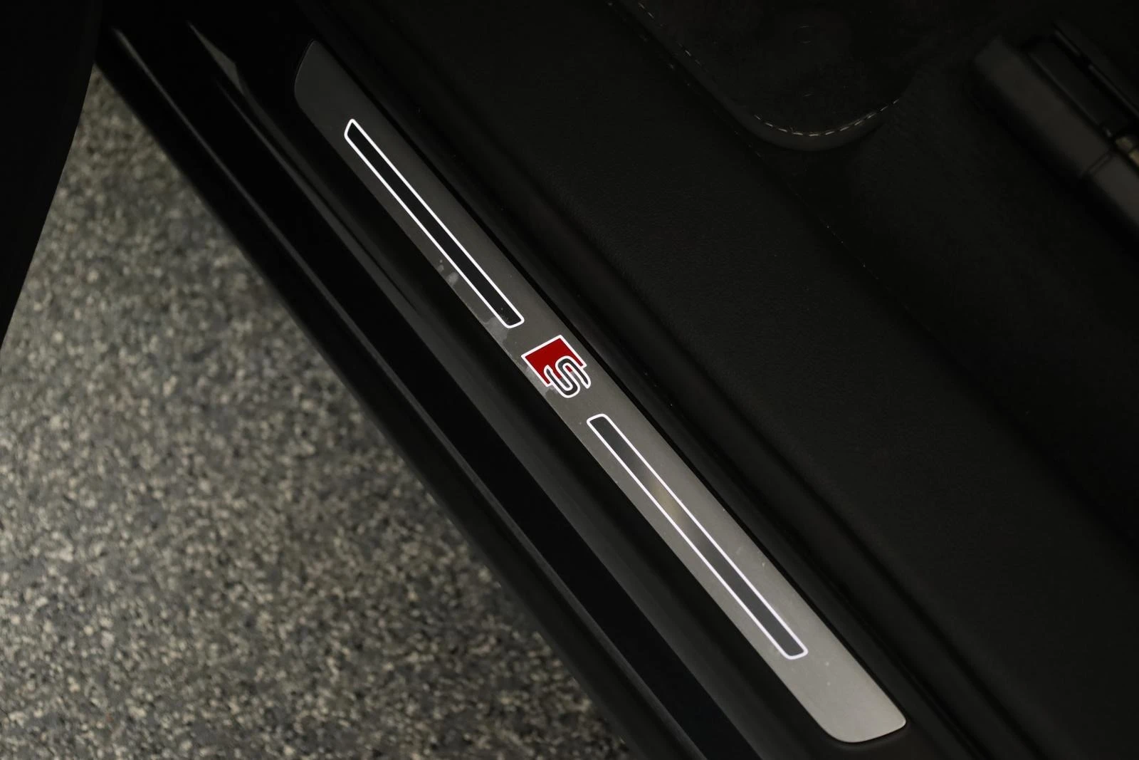 Audi Q7 50 TDI/FACELIFT/S-LINE/S-SEATS/B&O/PANO/7-МЕСТЕН/ - изображение 8