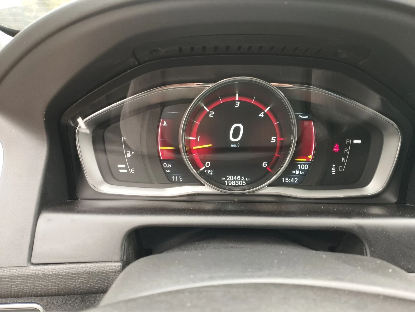 Volvo XC60 4x4 - изображение 8