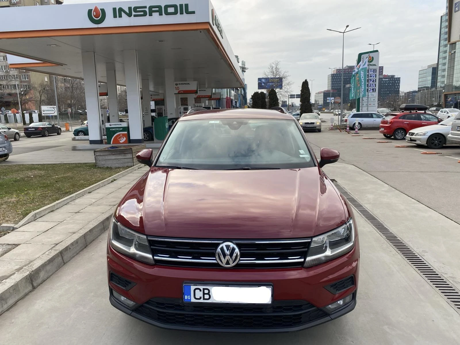 VW Tiguan от VW България, снимка 2 - Автомобили и джипове - 53906809