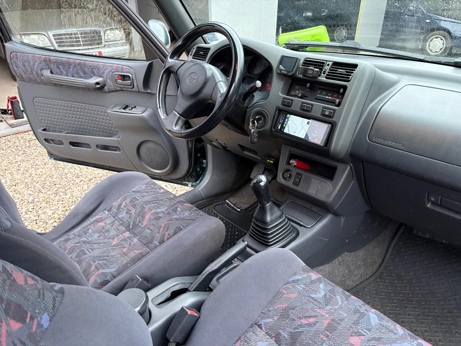 Toyota Rav4 2.0i klima gas italiq, снимка 13 - Автомобили и джипове - 53938133