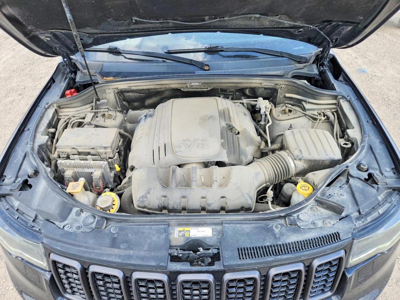 Jeep Grand cherokee HIGH ALTITUDE 5.7 HEMI ДИСТРОНИК CARPLAY, снимка 11 - Автомобили и джипове - 55483868