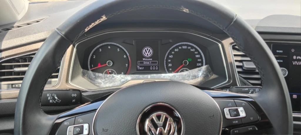 VW T-Roc 1.5 TSI, снимка 5 - Автомобили и джипове - 56064190
