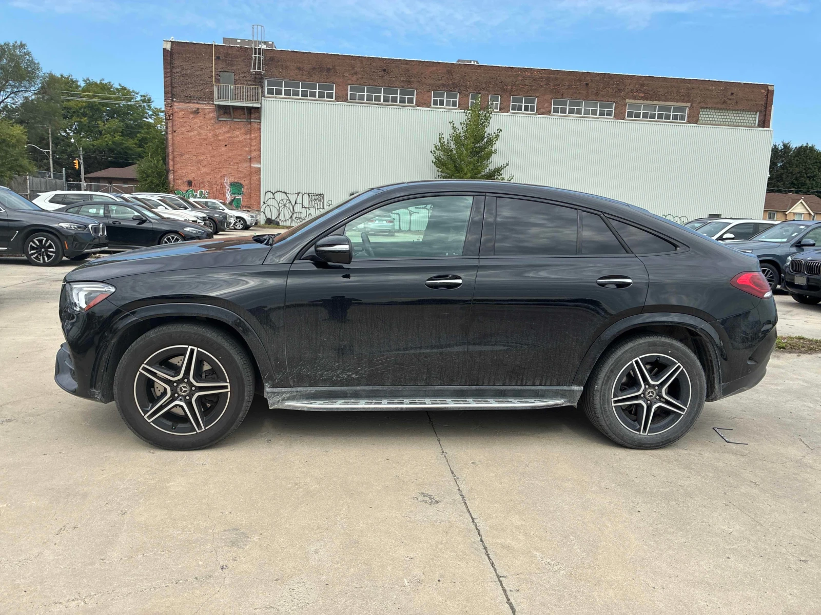 Mercedes-Benz GLE 450 COUPE/BURMESTER/ПАНОРАМА/360/ДИСТРОНИК, снимка 3 - Автомобили и джипове - 56125323