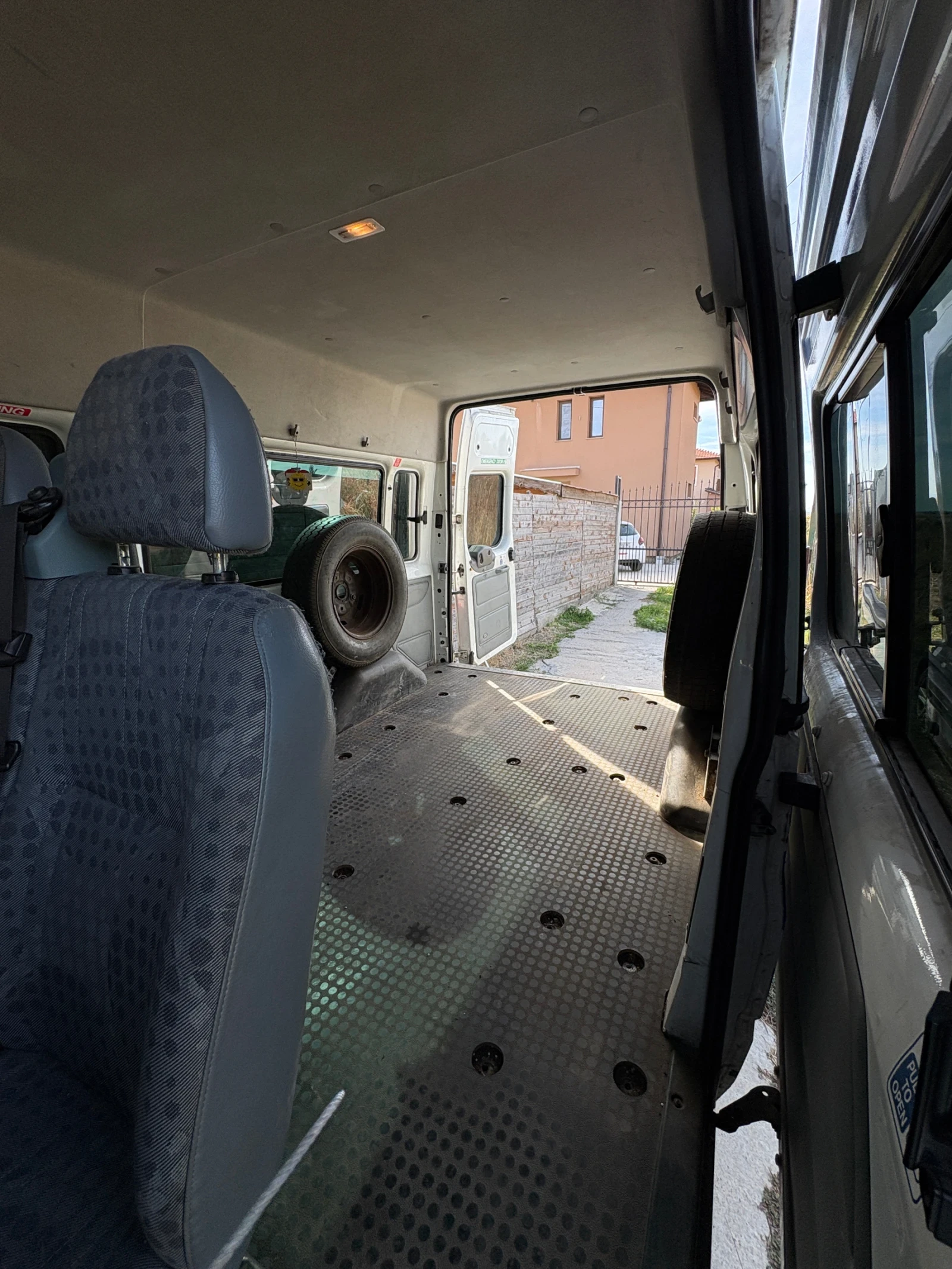 Ford Transit, снимка 12 - Бусове и автобуси - 56373535