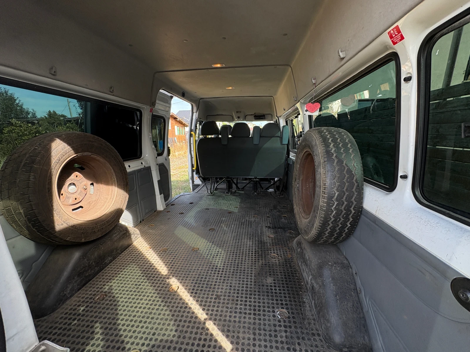 Ford Transit, снимка 16 - Бусове и автобуси - 56373535