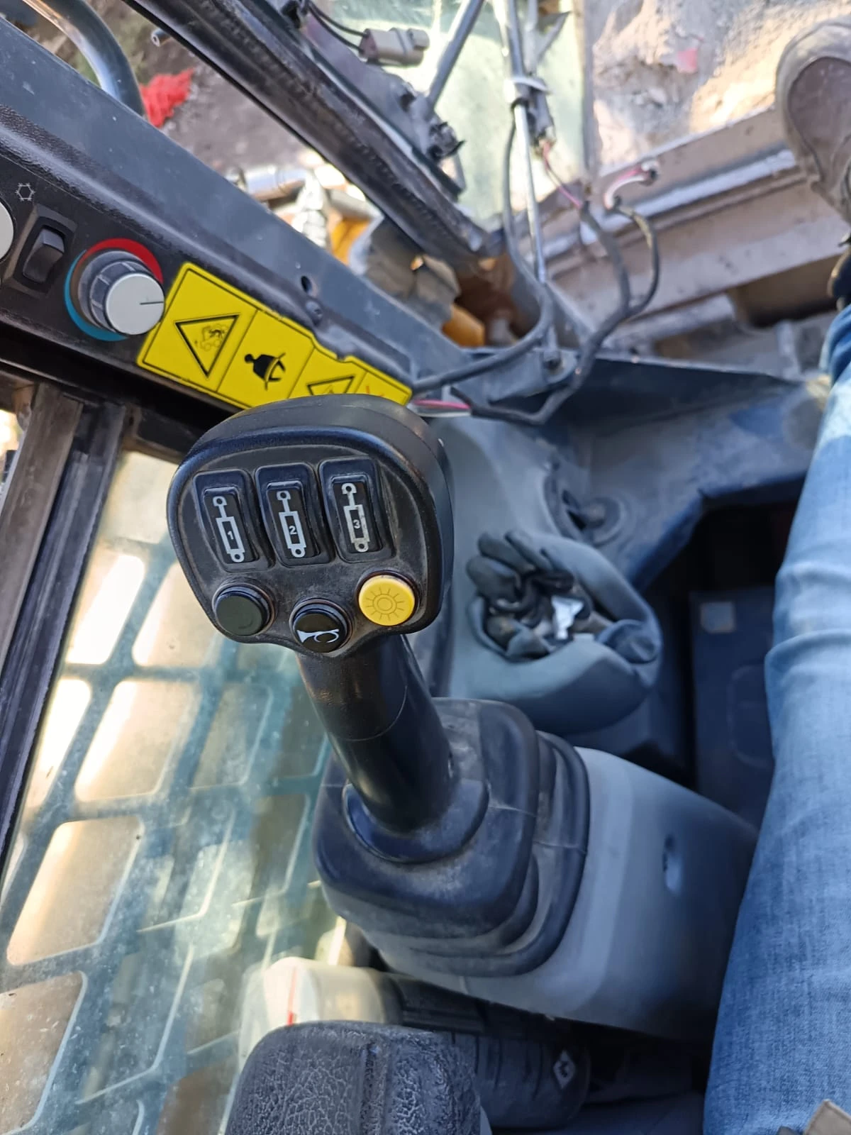 ���� ����� �������� GEHL R260-��������+ �����+ 1100����. | Mobile.bg � ����������� 5