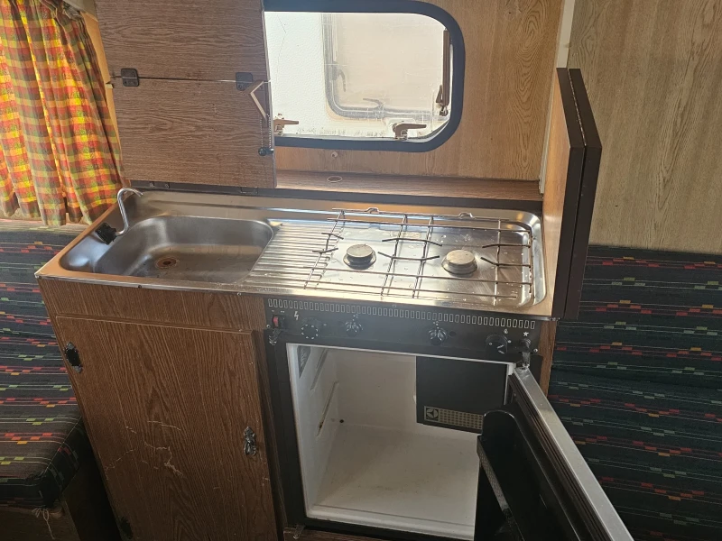 Каравана ABI WILK 750кг, снимка 13 - Каравани и кемпери - 46665403