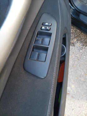 Toyota Auris, снимка 11