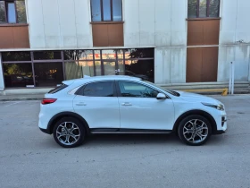 Kia XCeed КОЛАТА Е НОВА  37000  PLUG-IN   ХИБРИД    , снимка 3