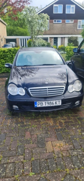 Mercedes-Benz C 200, снимка 3