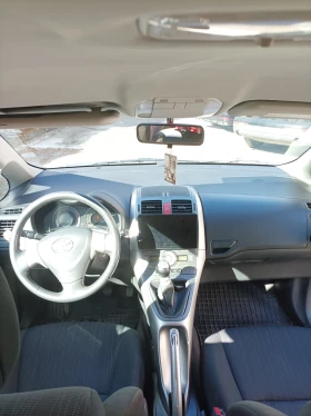 Toyota Auris, снимка 13