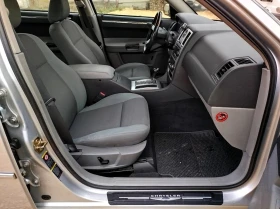 Chrysler 300c 3.0 CRdI* V6* Автоматик - 8999 лв. / 4601.12 € - 66648527 12