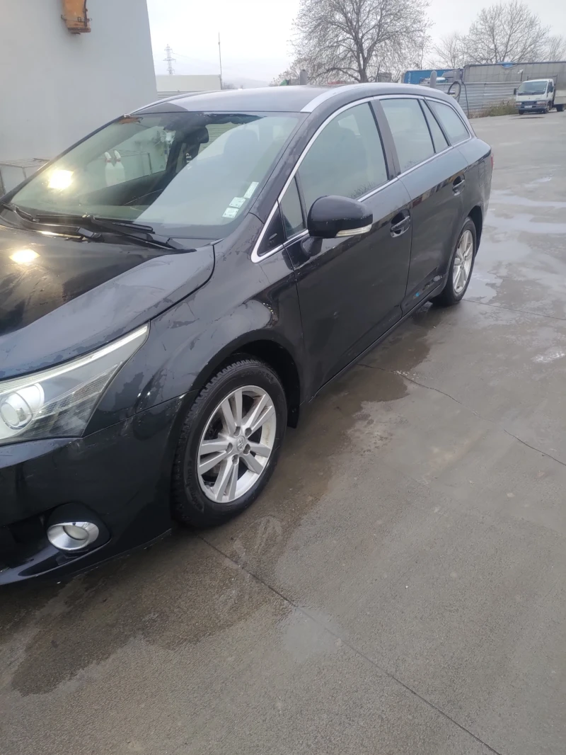 Toyota Avensis D4d. 20. 124 кс, снимка 9 - Автомобили и джипове - 42108363