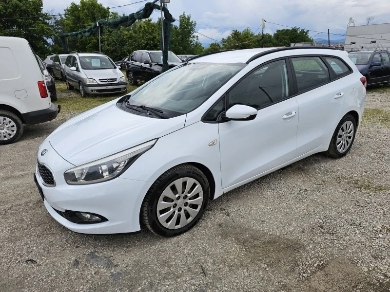 Kia Ceed Ceed 1.4, снимка 2 - Автомобили и джипове - 47497876