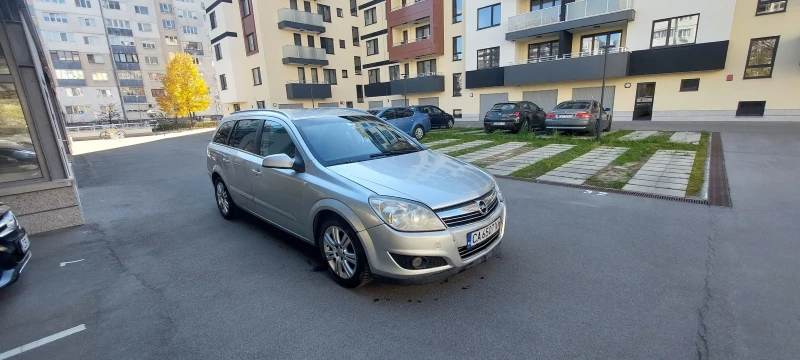 Opel Astra Astra H , снимка 3 - Автомобили и джипове - 47911139