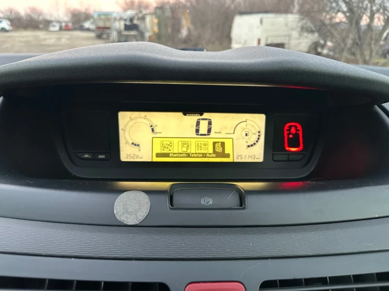 Citroen C4 Picasso 1.6HDI, снимка 9 - Автомобили и джипове - 48364681