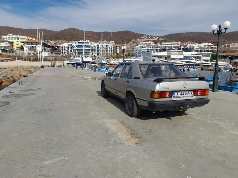 Mercedes-Benz 190 D, снимка 4 - Автомобили и джипове - 48370430