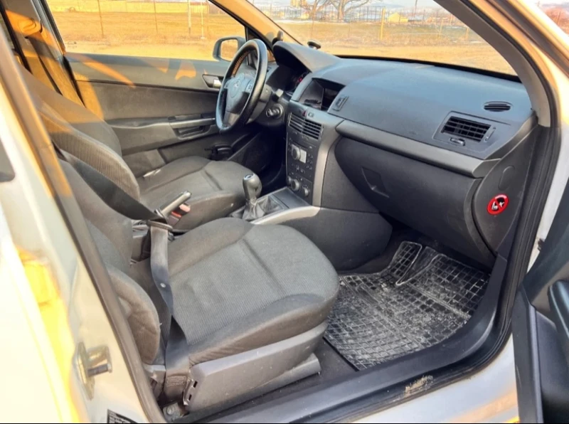 Opel Astra, снимка 3 - Автомобили и джипове - 49365445