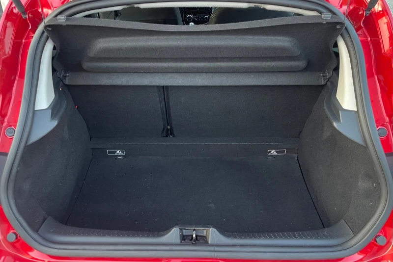 Renault Clio 0.9 TCe EURO 5B, снимка 8 - Автомобили и джипове - 51994262