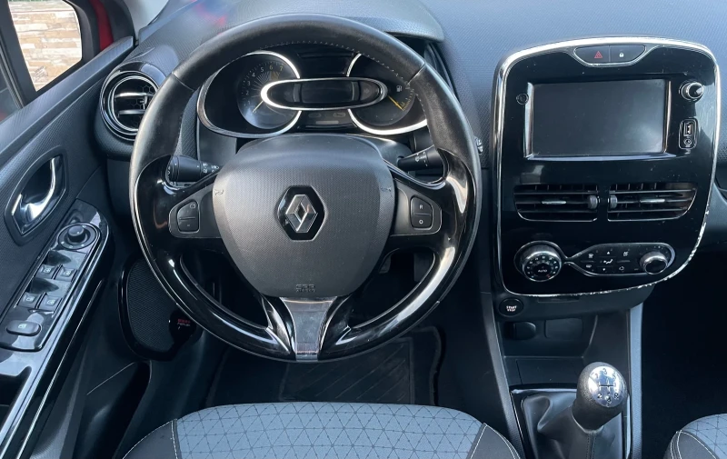 Renault Clio 0.9 TCe EURO 5B, снимка 14 - Автомобили и джипове - 51994262
