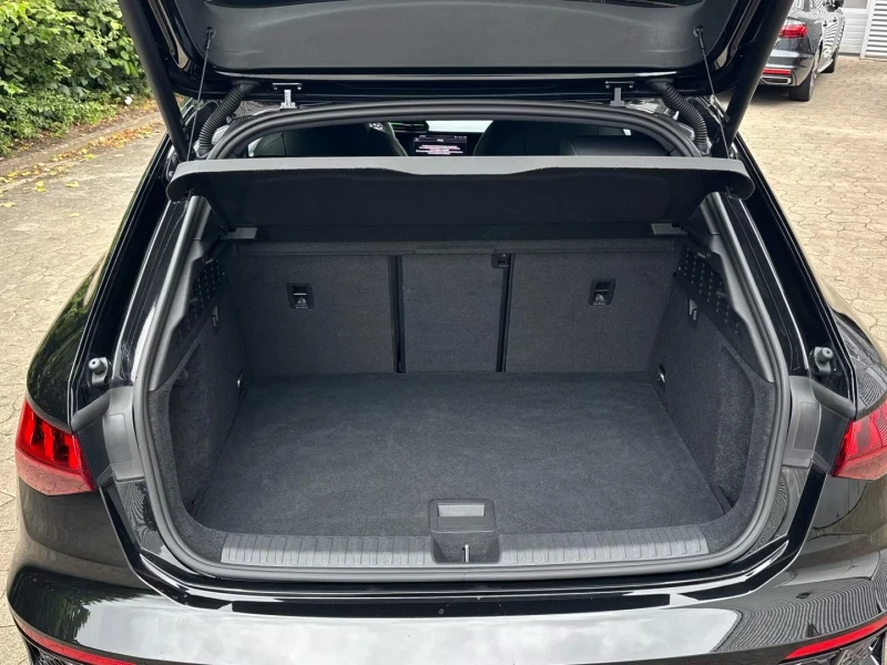 Audi Rs3 Sportback* quattro* Matrix , снимка 10 - Автомобили и джипове - 52036472