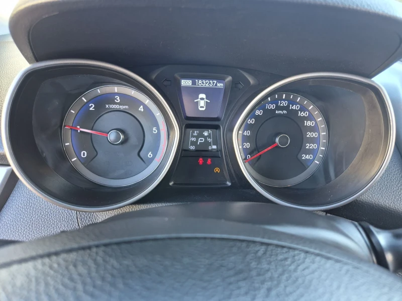 Hyundai I30, снимка 14 - Автомобили и джипове - 52130708