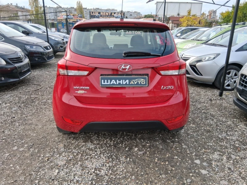 Hyundai Ix20, снимка 4 - Автомобили и джипове - 52395513