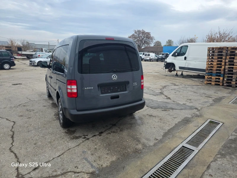 VW Caddy, снимка 4 - Автомобили и джипове - 52562347