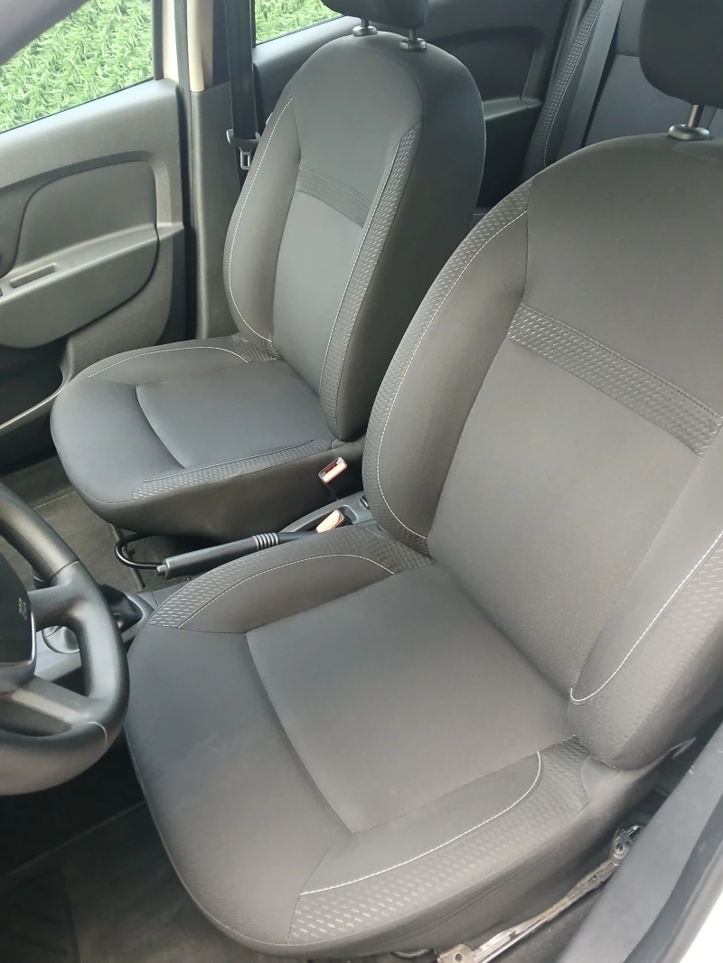 Dacia Logan 1.5 DCI, снимка 6 - Автомобили и джипове - 52899815