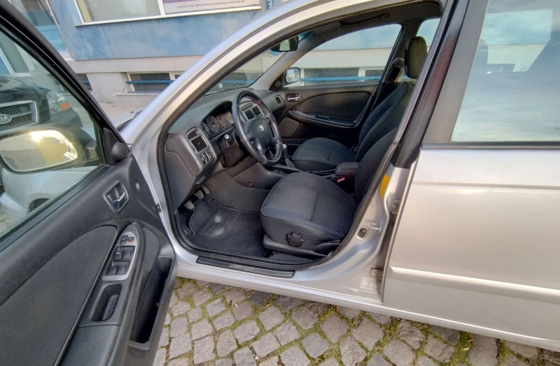 Toyota Avensis, снимка 9 - Автомобили и джипове - 53054884