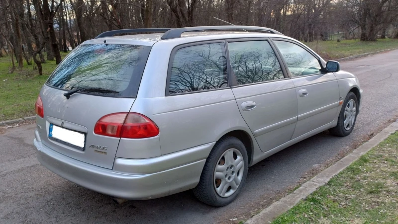 Toyota Avensis, снимка 5 - Автомобили и джипове - 53054884