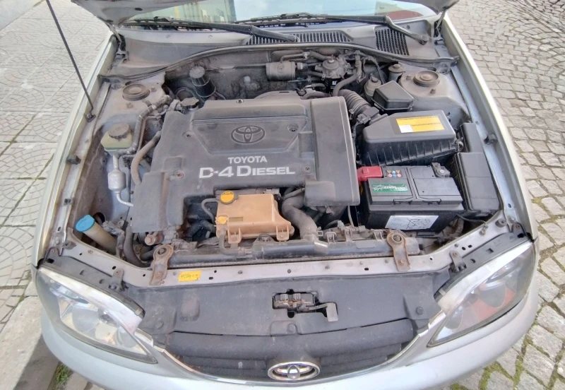 Toyota Avensis, снимка 8 - Автомобили и джипове - 53054884