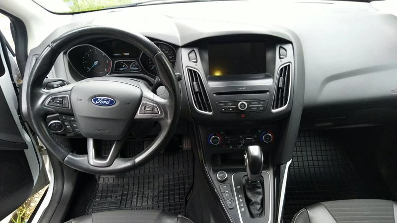 Ford Focus Traveller 2, 0 TDCi Titanium PowerShift - изображение 7