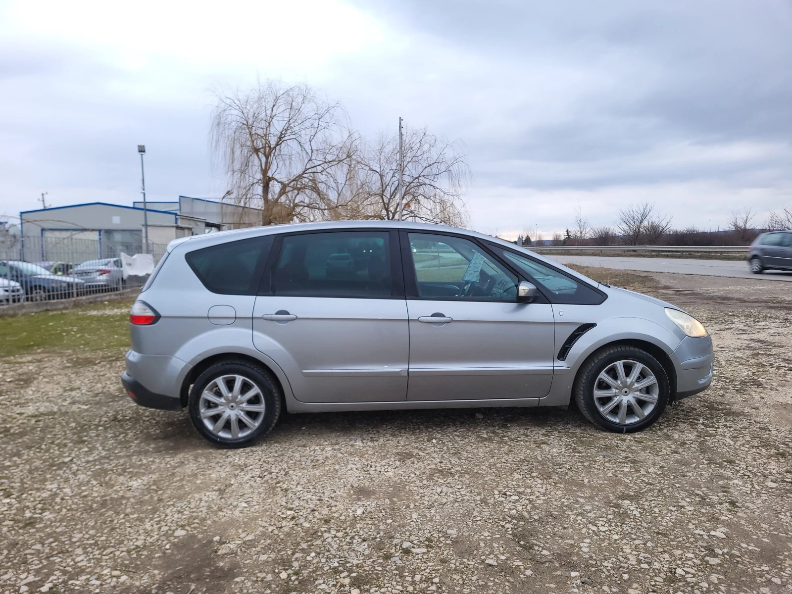 Ford S-Max 2.0i - изображение 6