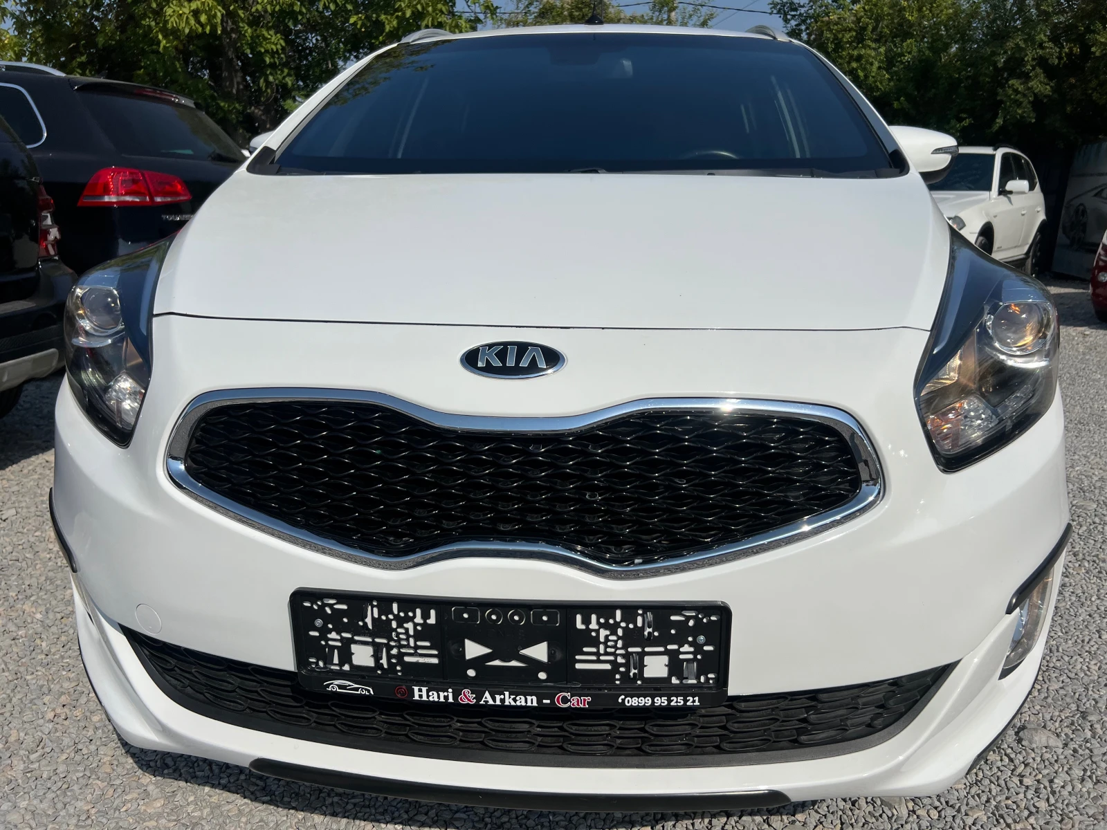 Kia Carens 1.7GRDI-KEYLESS-GO-NAVI= KAMERA - изображение 2