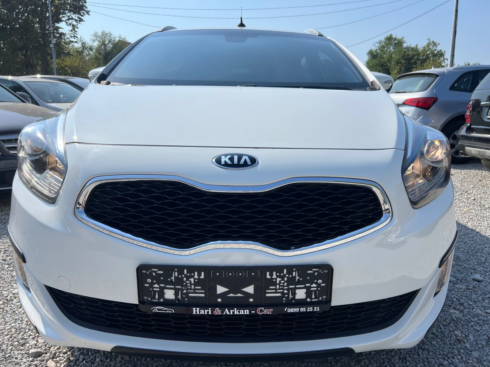 Kia Carens 1.7GRDI-KEYLESS-GO-NAVI= KAMERA - изображение 9