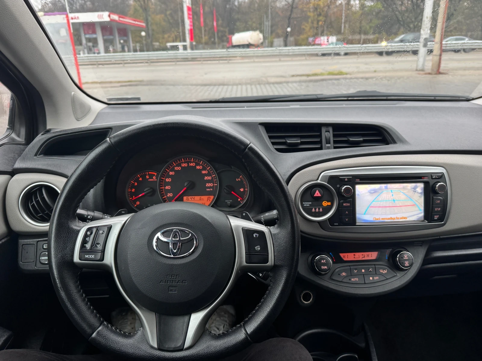 Toyota Yaris 1.4 D4D - изображение 7