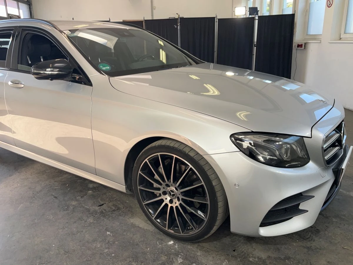 Mercedes-Benz E 220 4Matic* AMG* Burmester* Digital* MultiBeam* 360* * - изображение 4