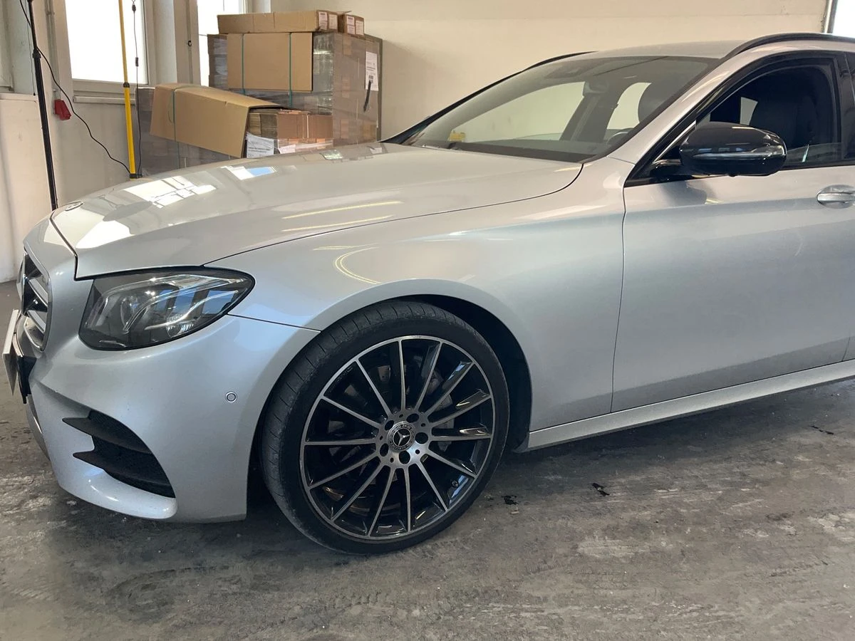 Mercedes-Benz E 220 4Matic* AMG* Burmester* Digital* MultiBeam* 360* * - изображение 2