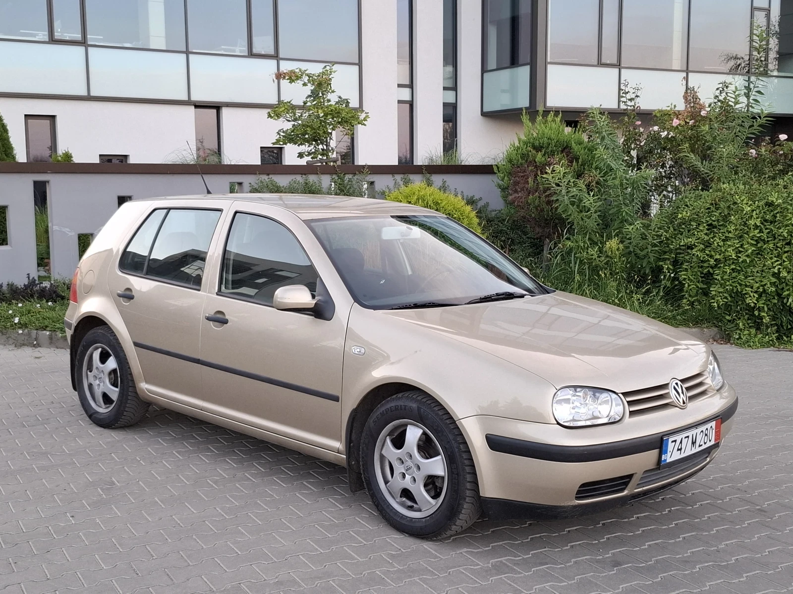 VW Golf 1.9TDI* (101кс)* * 4-MOTION* * 6-СКОРОСТИ* HОВ ВНО - изображение 10