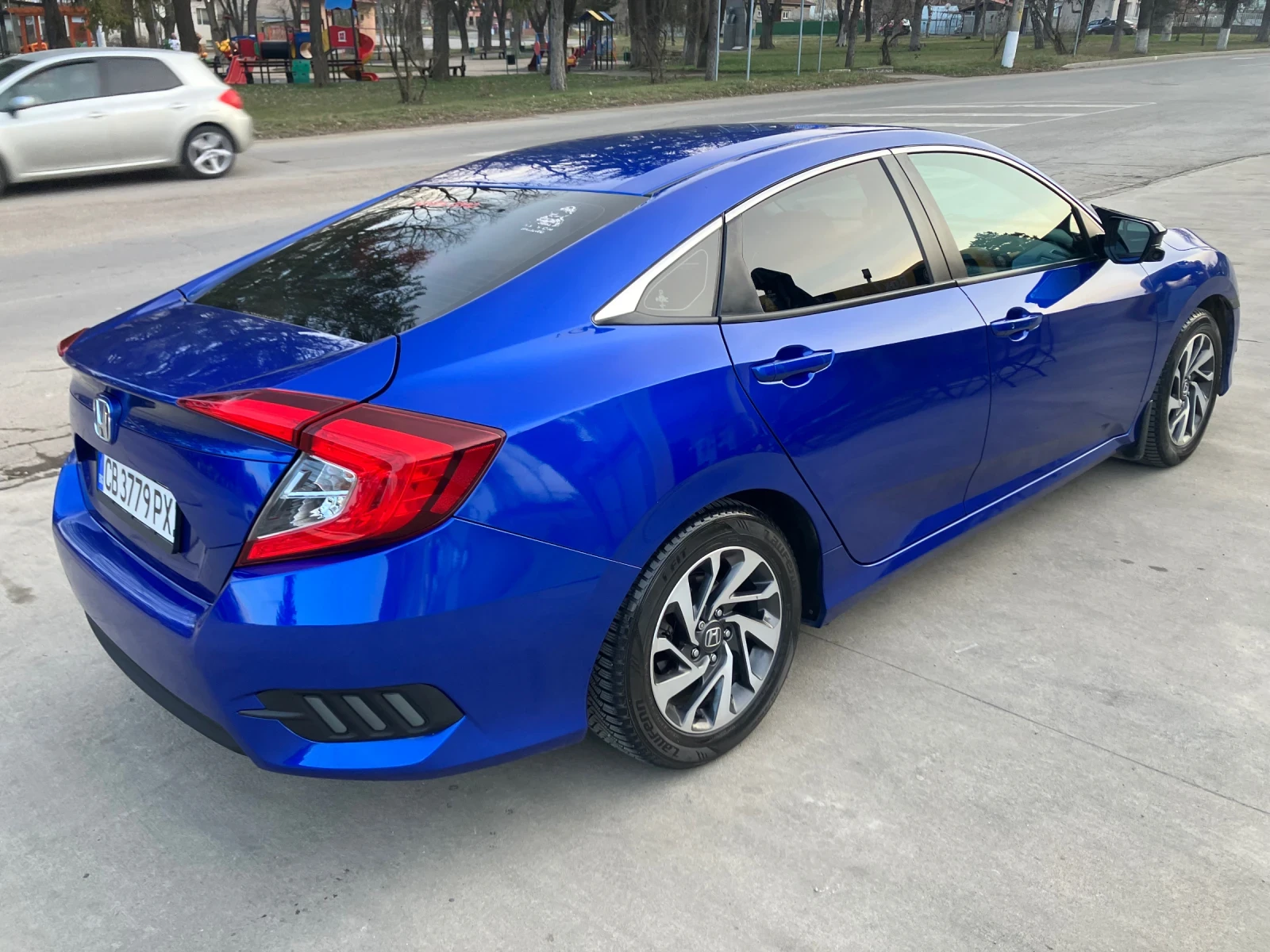 Honda Civic  - изображение 9