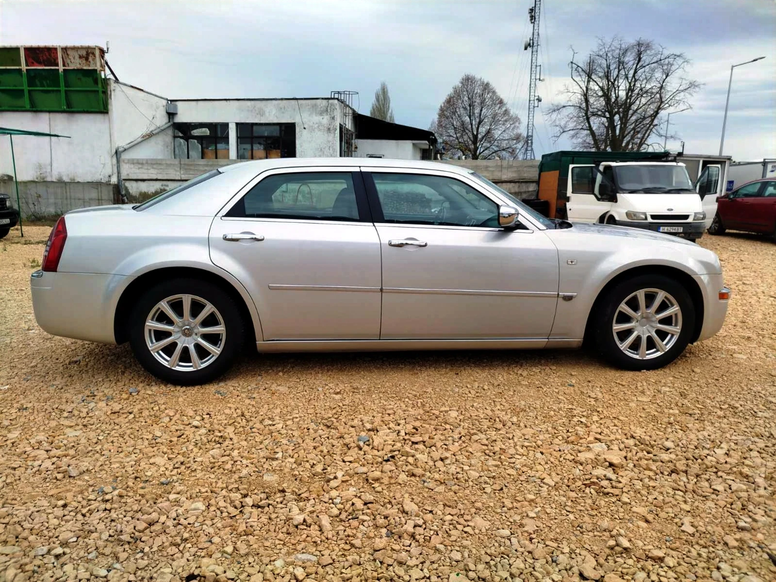 Chrysler 300c 3.0 CRdI* V6* Автоматик - изображение 6