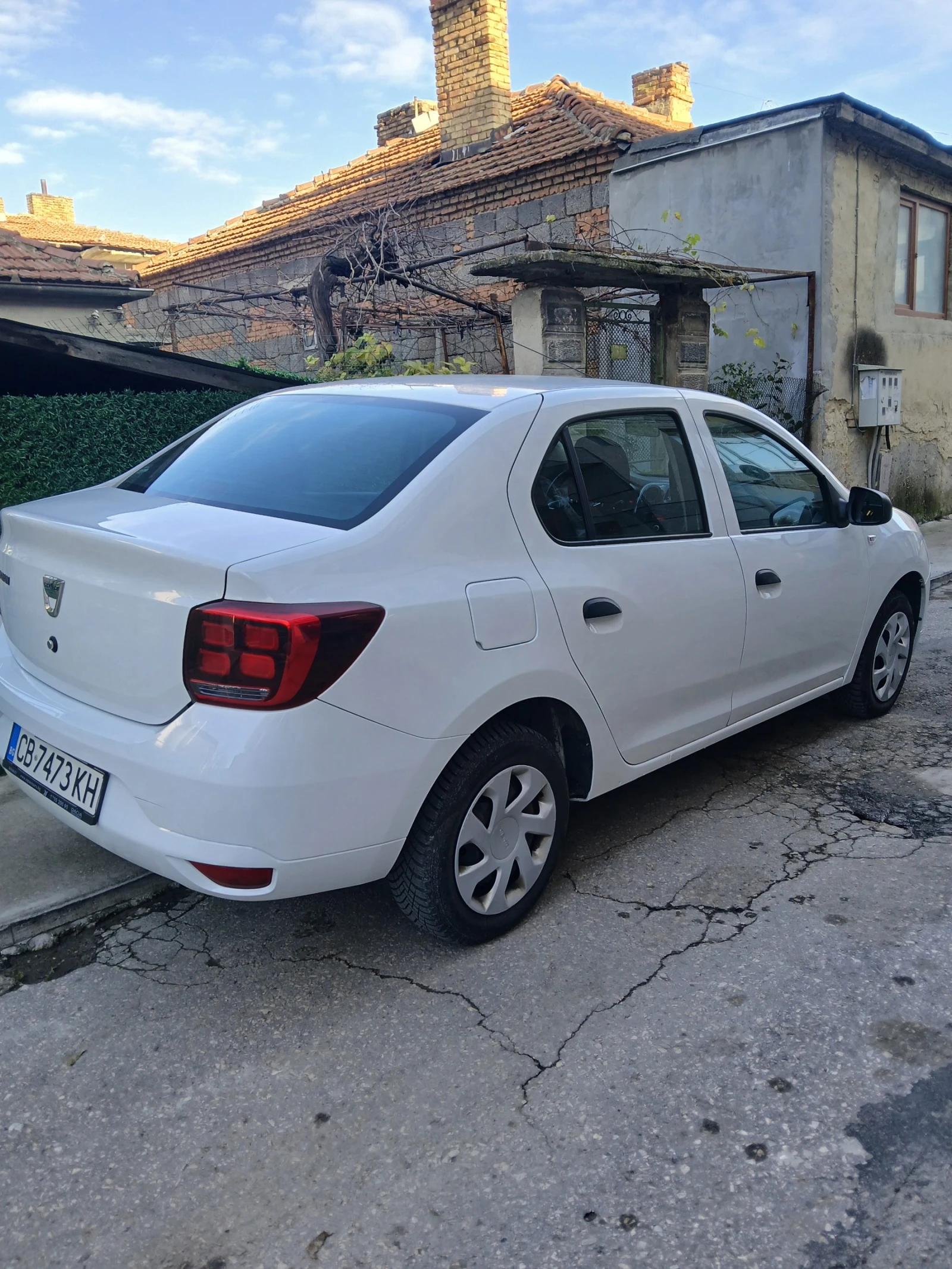 Dacia Logan 1.5 DCI - изображение 5