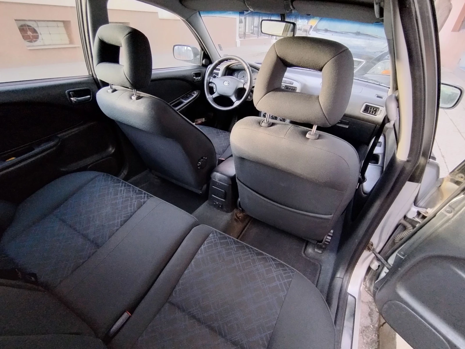 Toyota Avensis | Mobile.bg � ����������� 14