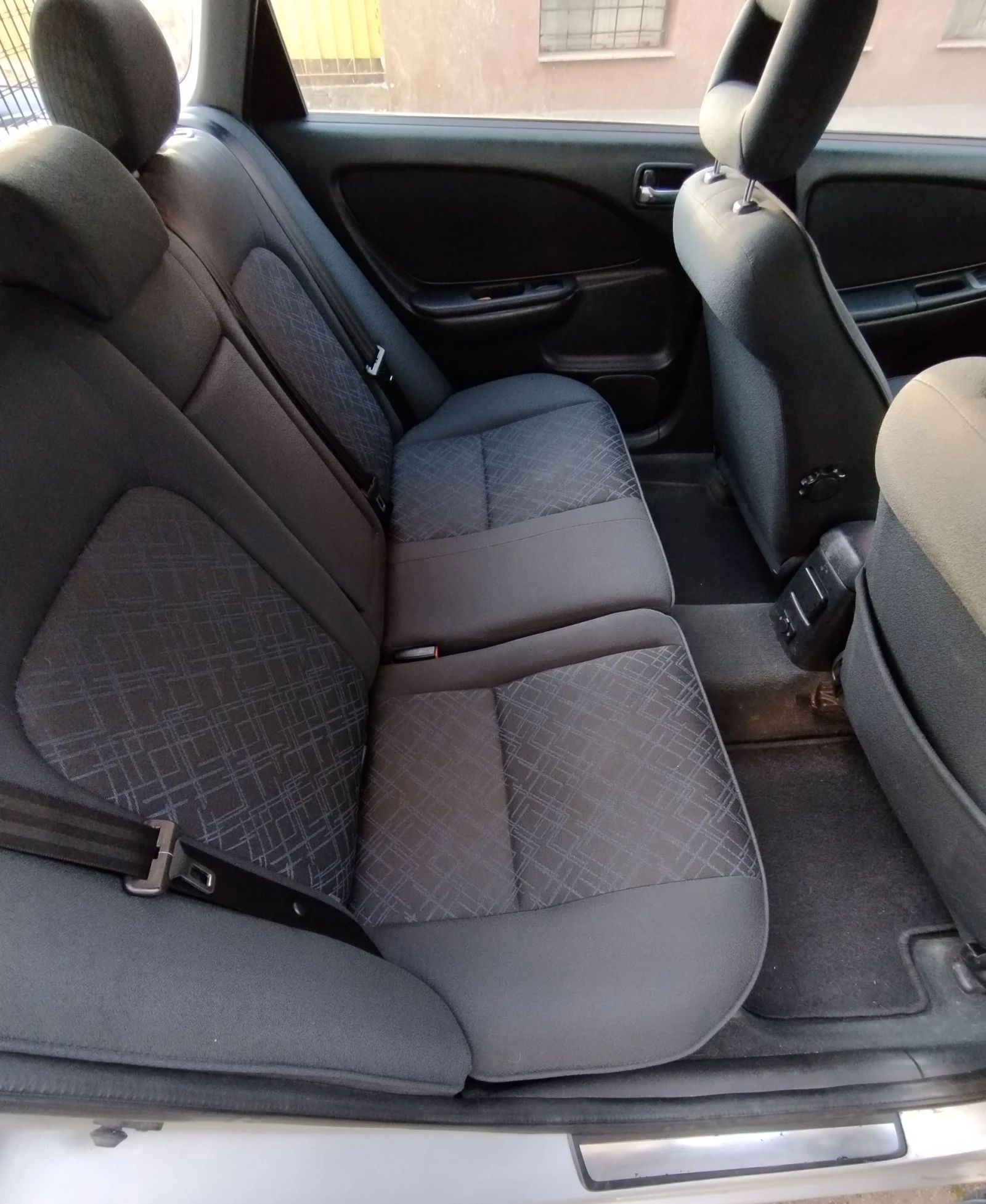 Toyota Avensis | Mobile.bg � ����������� 16