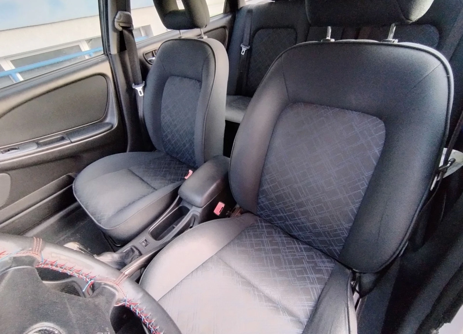 Toyota Avensis | Mobile.bg � ����������� 13