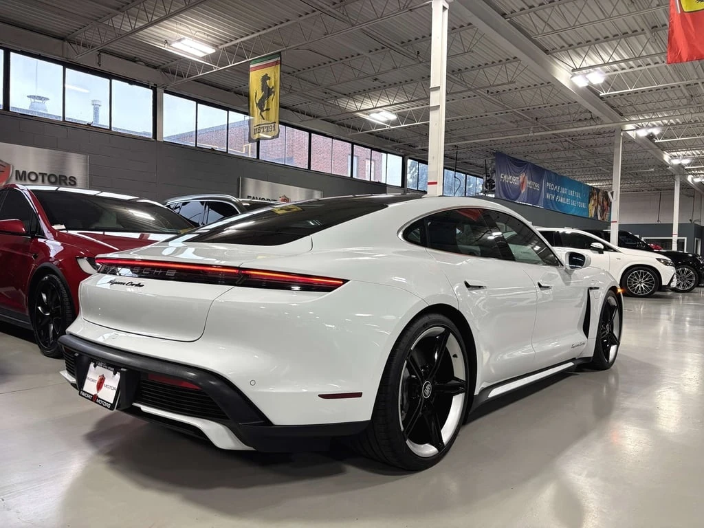 Porsche Taycan  Turbo PERFORMANCE PKG| SPORT - изображение 7