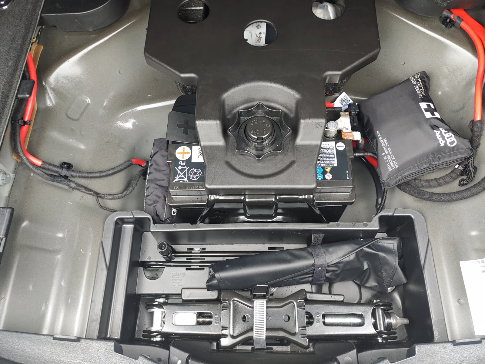 Audi A4 2.0TDI-������������ �������! | Mobile.bg � ����������� 16